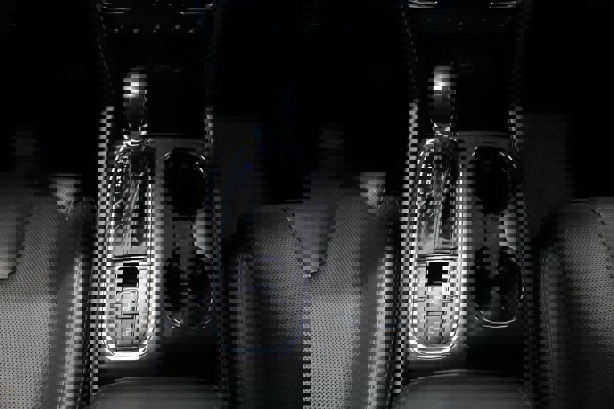 Used 2020 Hyundai Santa Fe Limited image 11