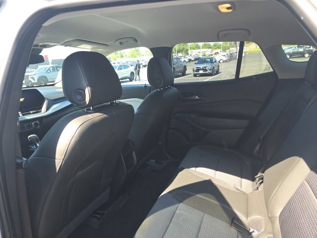 Certified 2025 Chevrolet Trax LT FWD image 11