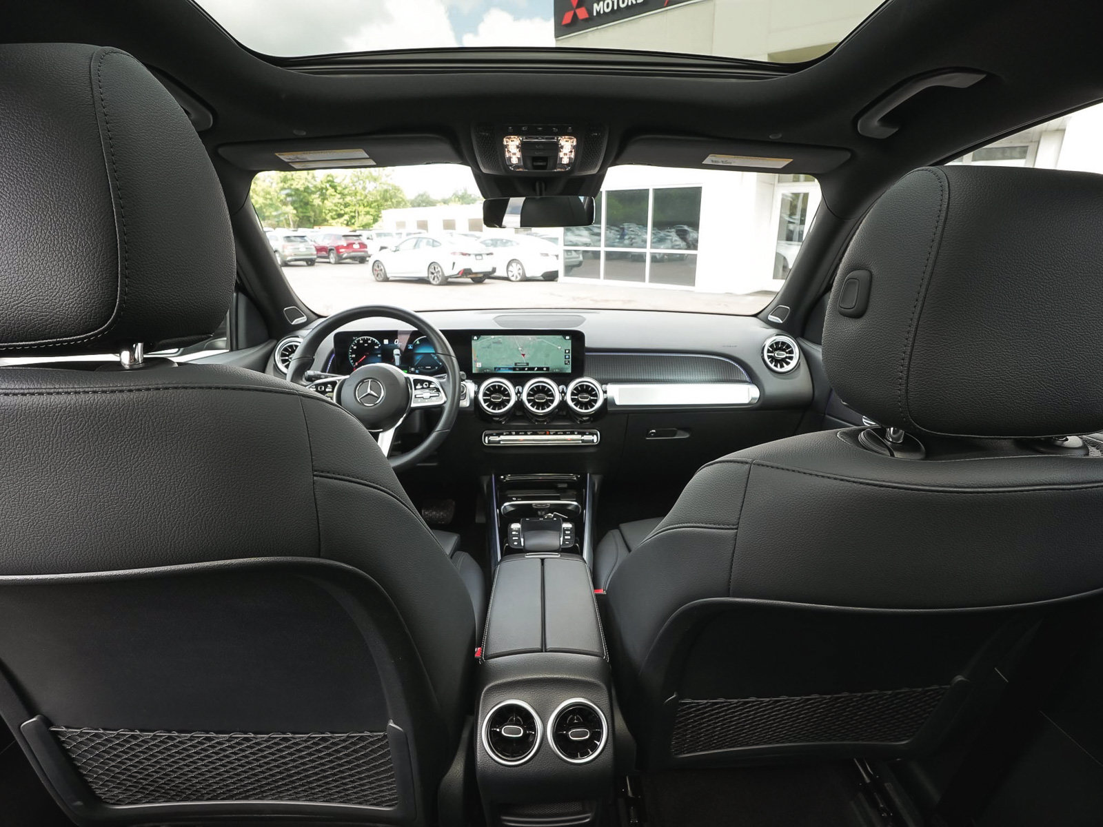 Used 2023 Mercedes-Benz EQB 300 4MATIC w/ Pinnacle Package image 45