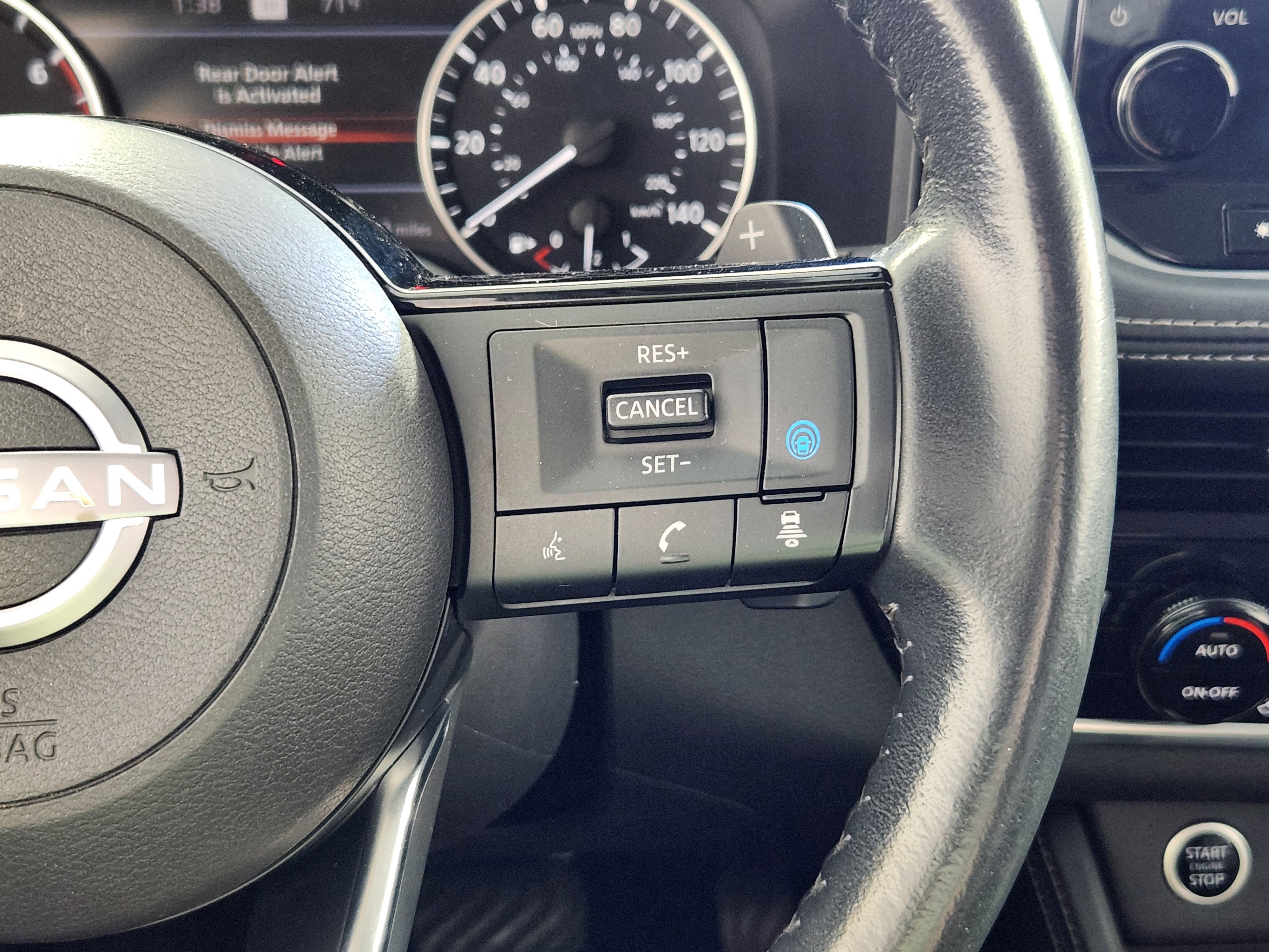 Used 2023 Nissan Rogue SL w/ SL Premium Package image 19