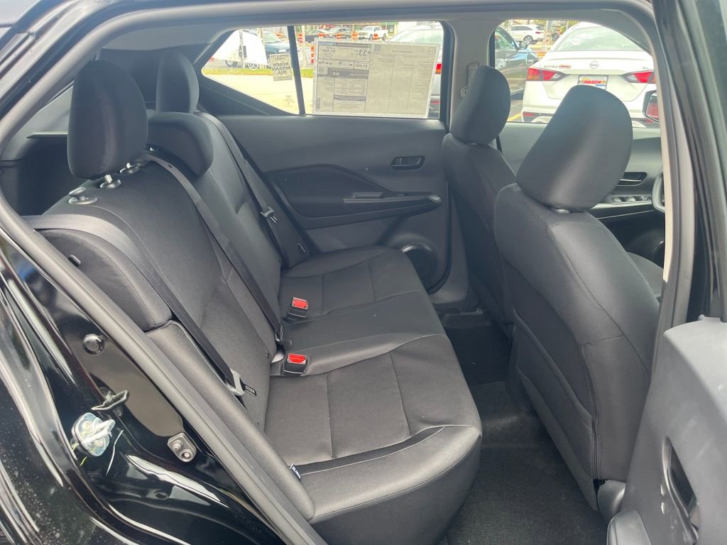 New 2025 Nissan Kicks Play S image 16