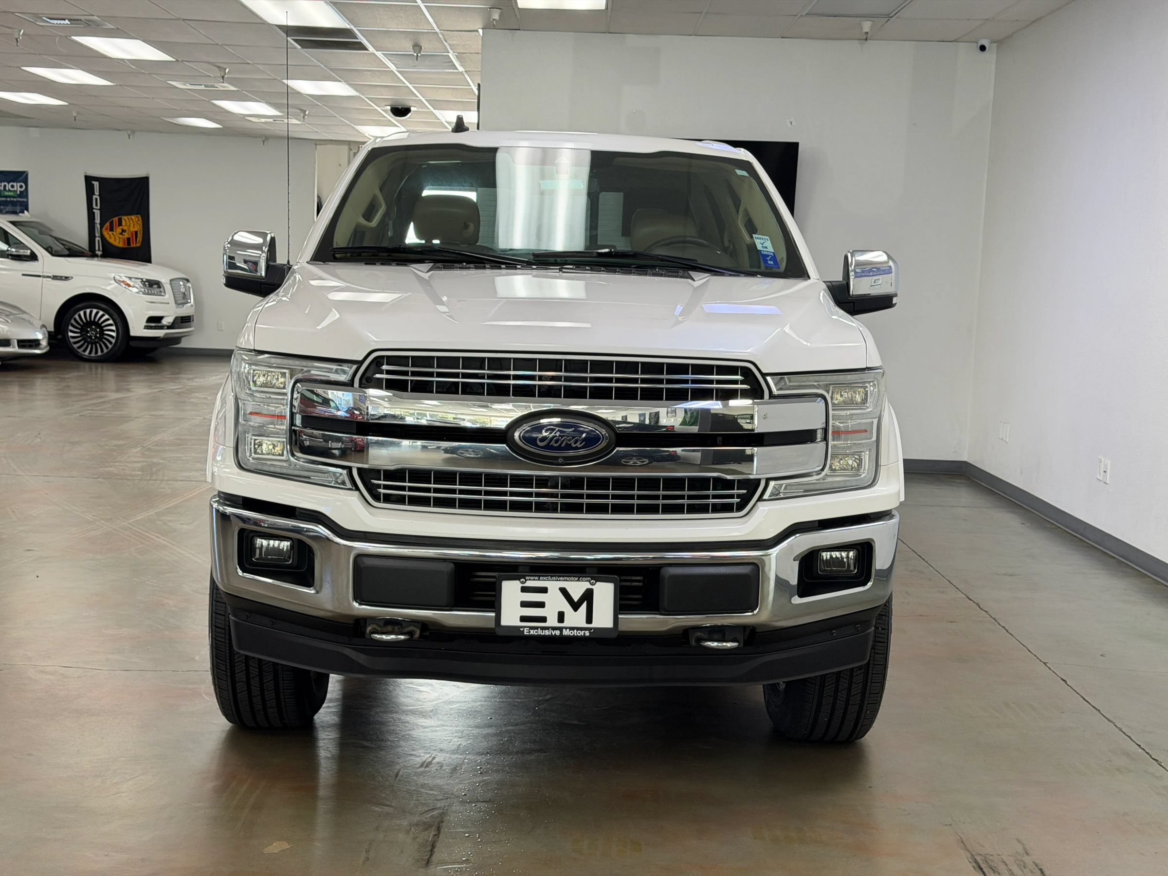 Used 2019 Ford F150 Lariat w/ Equipment Group 502A Luxury AWD/4WD image 3