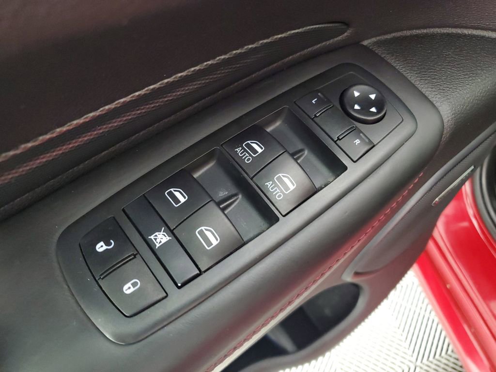 Used 2021 Dodge Durango R/T w/ Technology Group image 29