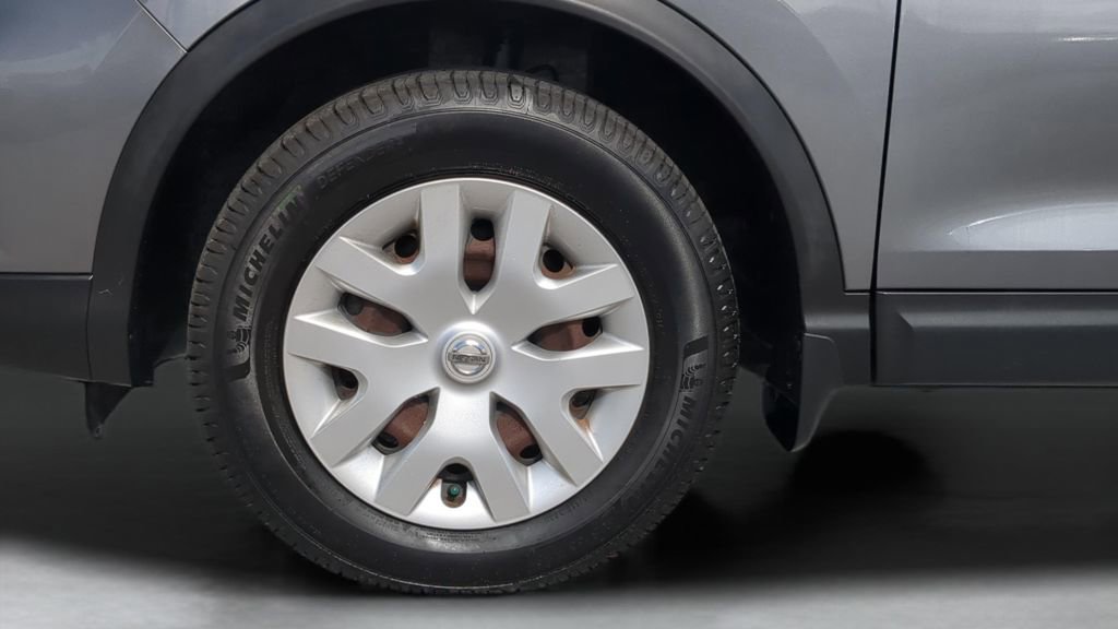 Certified 2020 Nissan Rogue Sport S image 10