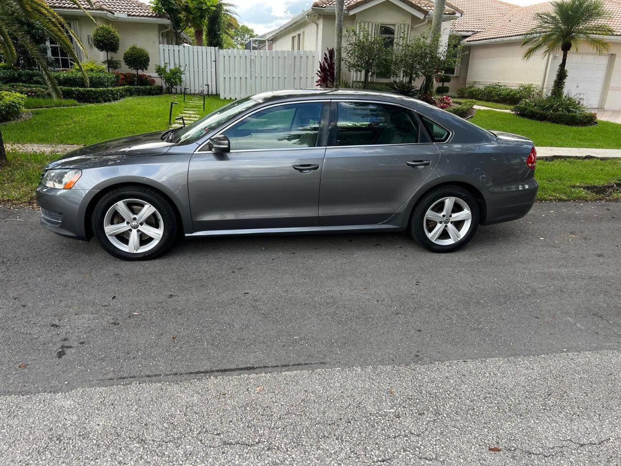 Used 2013 Volkswagen Passat 2.5 SE FWD image 8