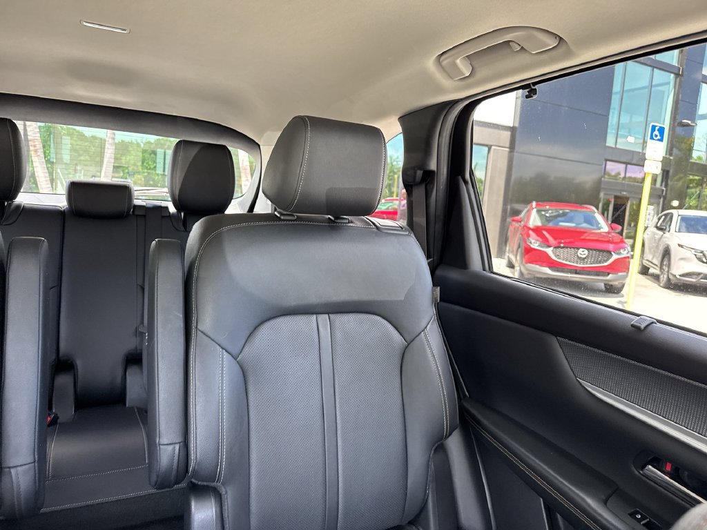 Certified 2024 MAZDA CX-90 Plug-In Hybrid w/ Preferred AWD/4WD image 19