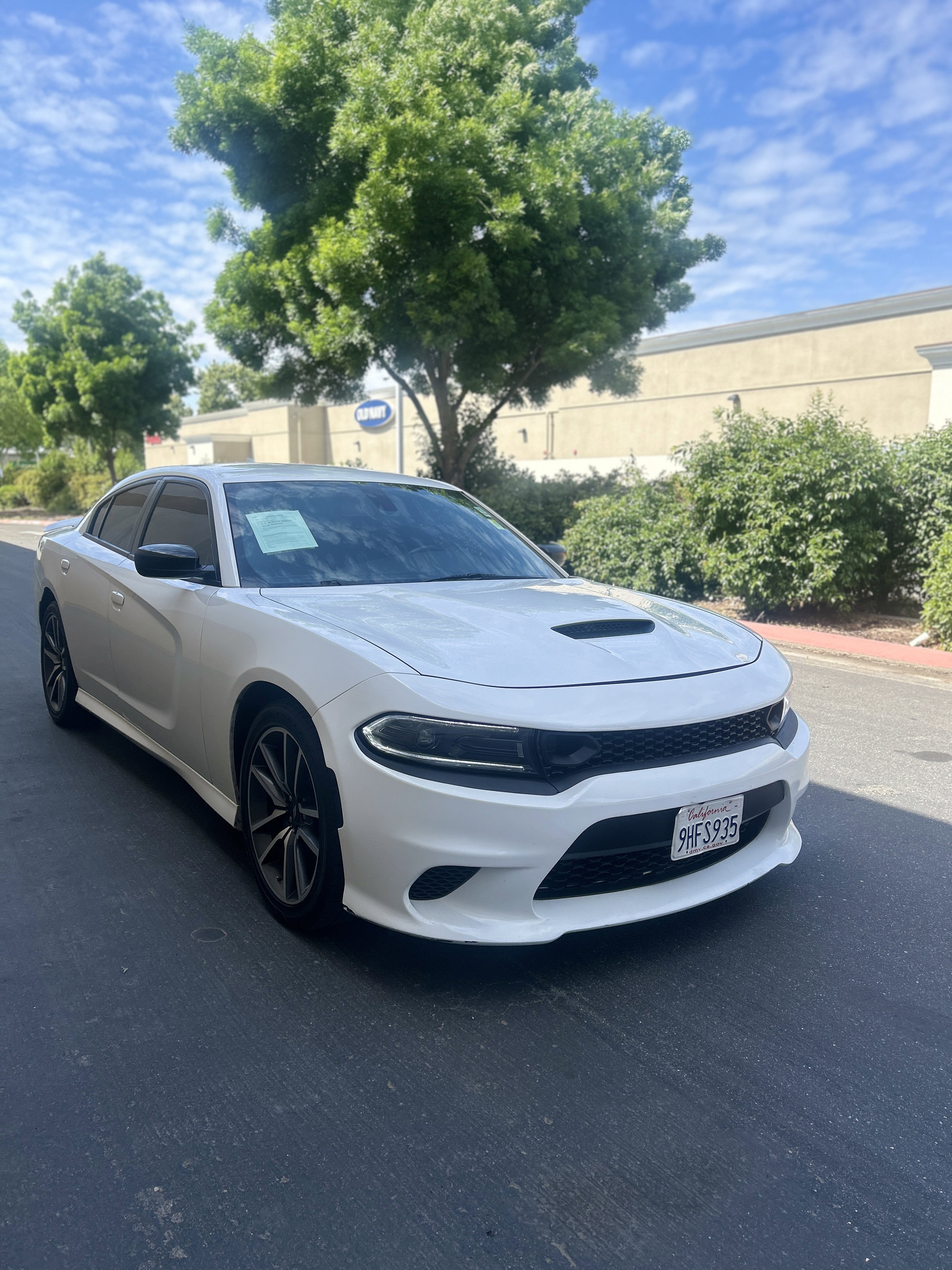 Used 2023 Dodge Charger R/T w/ Navigation & Travel Group image 5