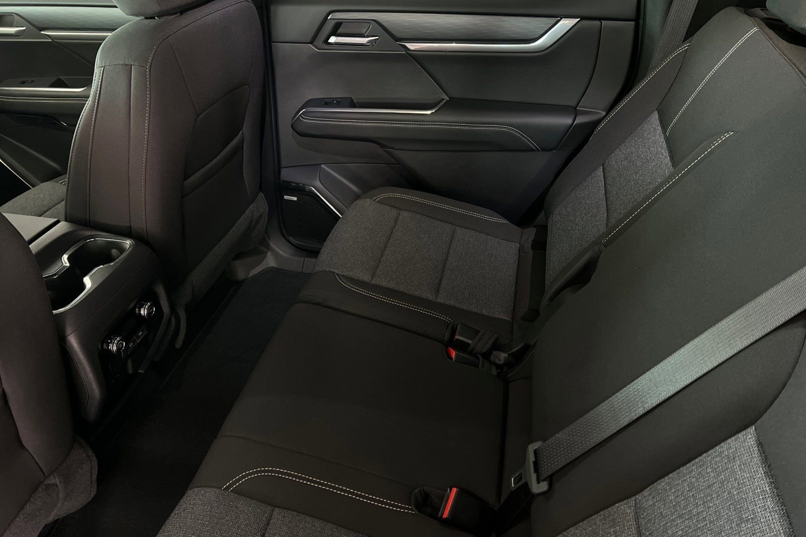 New 2026 GMC Acadia Elevation image 10