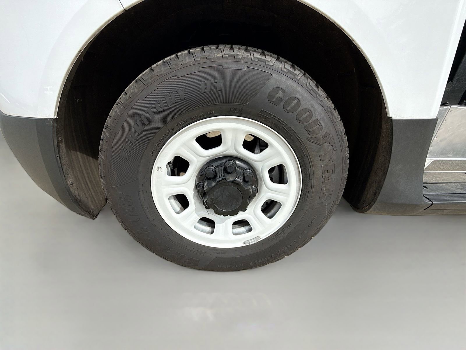 Used 2024 Chevrolet Brightdrop 600 w/ Commercial Equipment Package AWD/4WD image 13