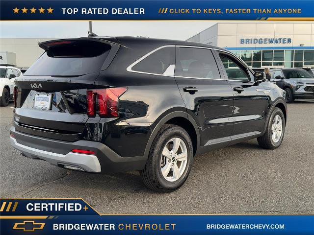 Used 2026 Kia Sorento LX FWD image 10