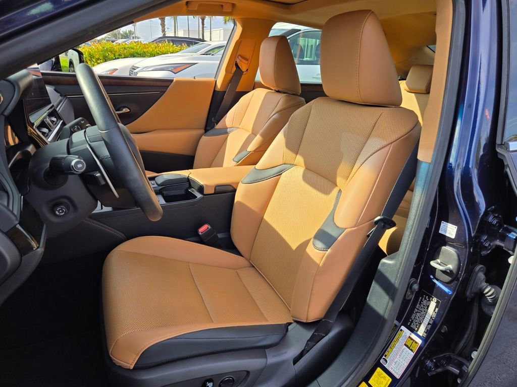 Used 2022 Lexus ES 350 w/ Premium Package image 10
