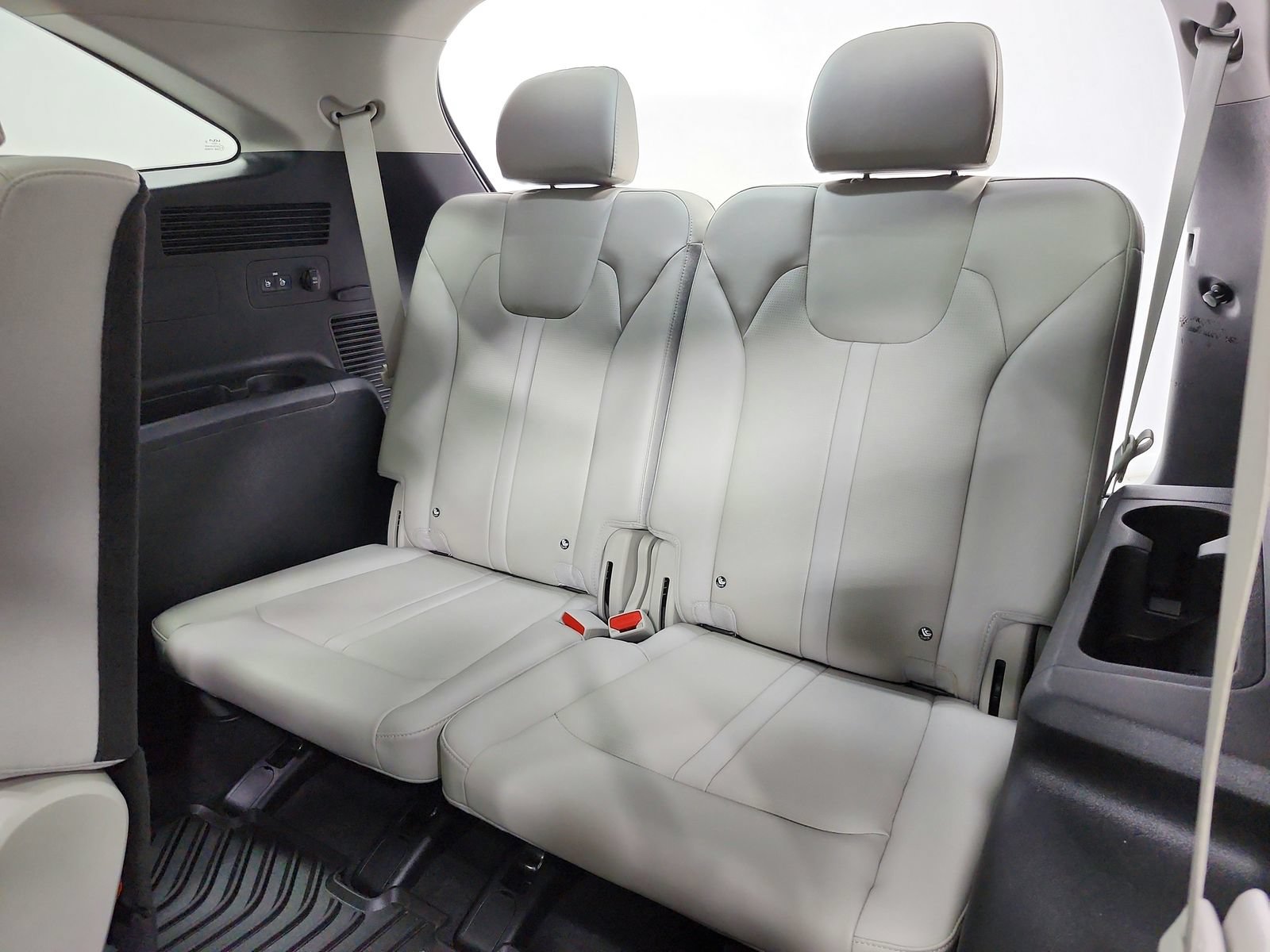 Used 2025 Kia Sorento S w/ Panoramic Sunroof Package FWD image 41