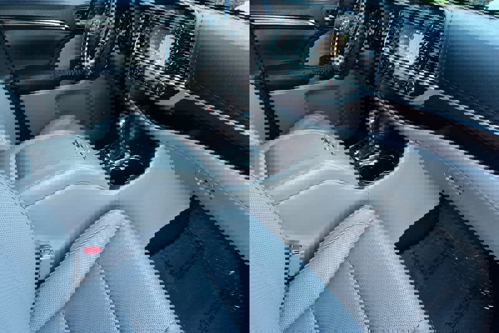 Used 2014 Toyota Highlander Limited image 18