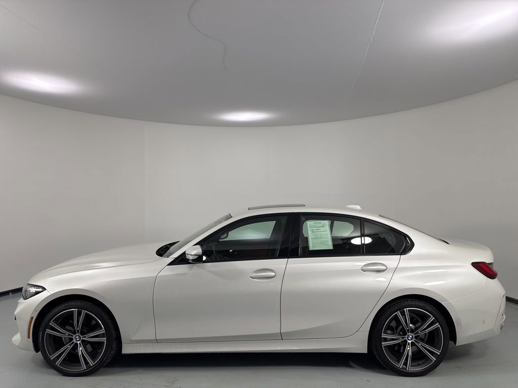 Certified 2023 BMW 330i xDrive Sedan w/ Premium Package AWD/4WD image 6