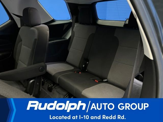 Used 2021 Chevrolet Traverse LT image 27