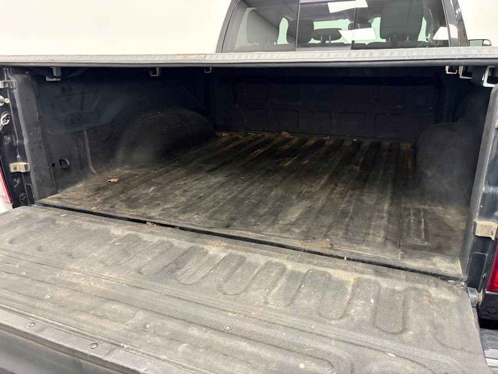 Used 2018 RAM 1500 SLT image 7