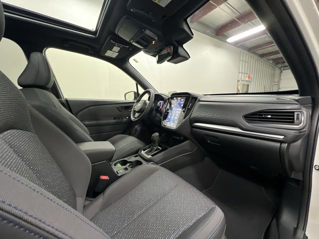 Used 2025 Subaru Forester Premium AWD/4WD image 29