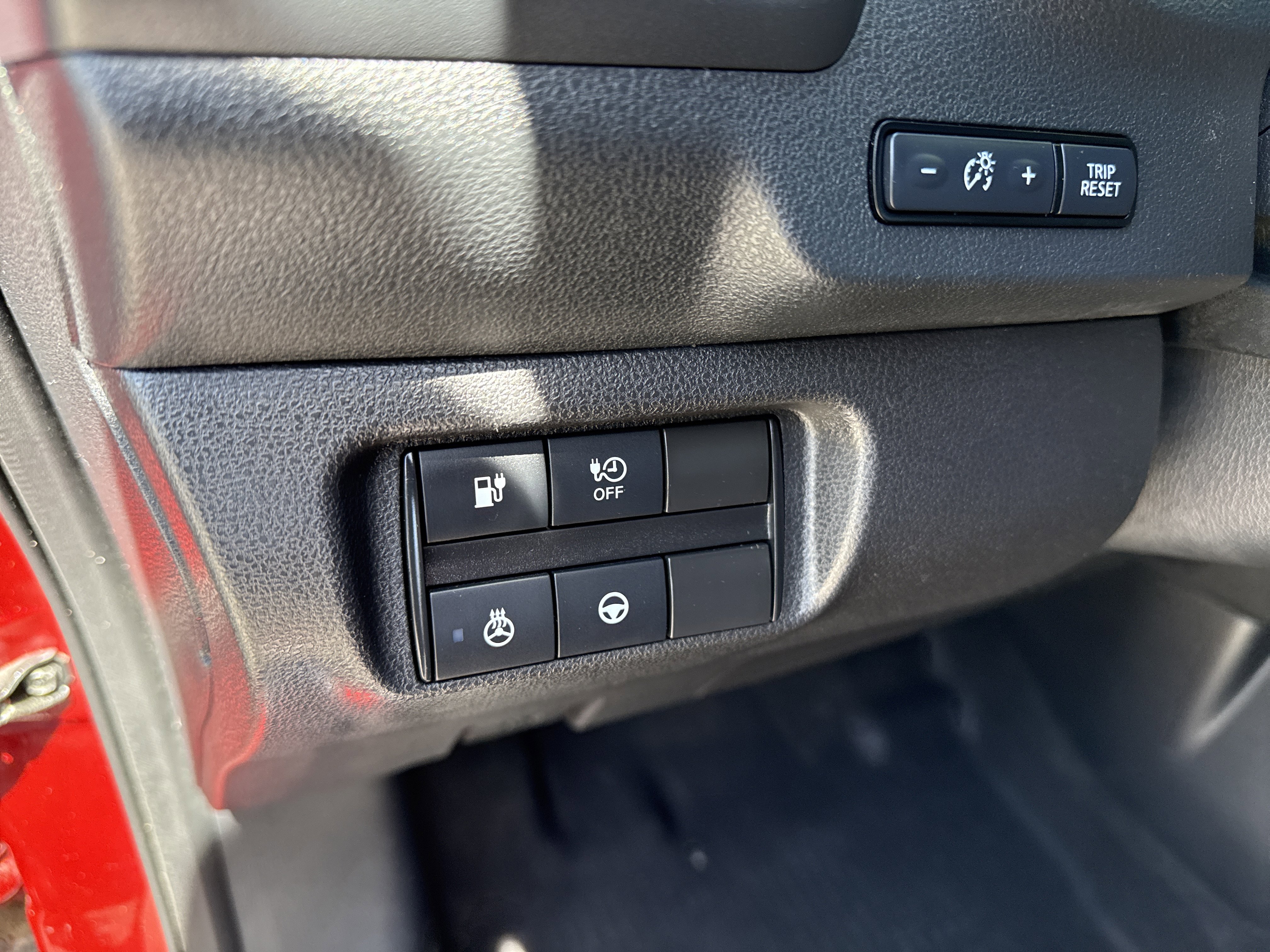 Certified 2024 Nissan Leaf SV Plus image 19