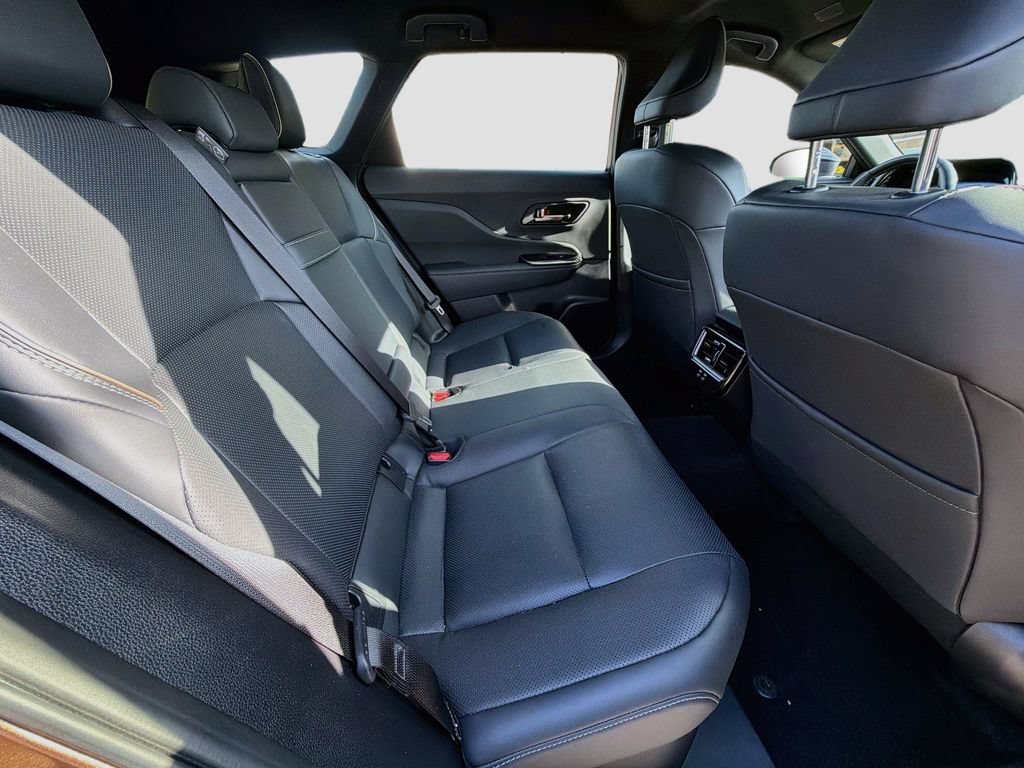 Used 2025 Toyota Crown Signia AWD/4WD image 29