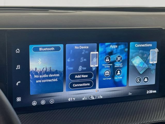 Used 2026 Nissan Kicks SR w/ Cold Weather Package FWD image 13
