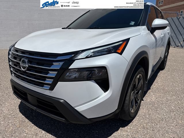 Used 2025 Nissan Rogue SV AWD/4WD image 1