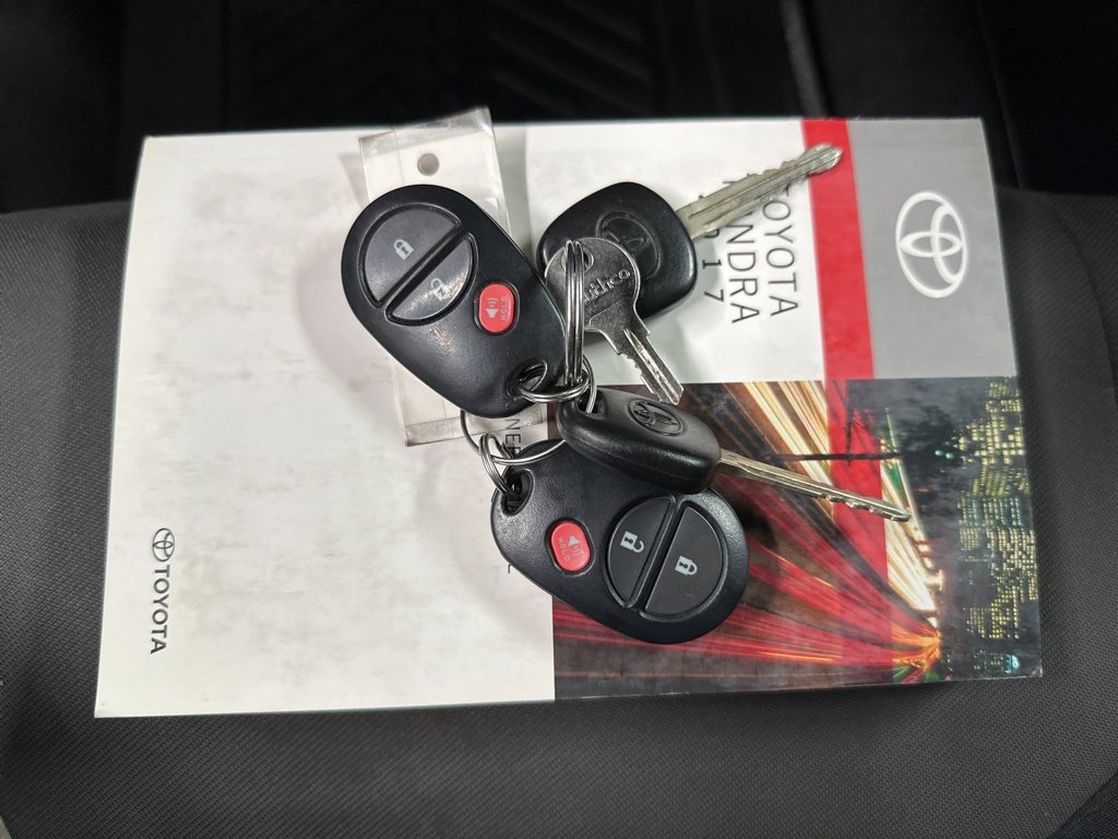 Used 2017 Toyota Tundra SR5 image 35