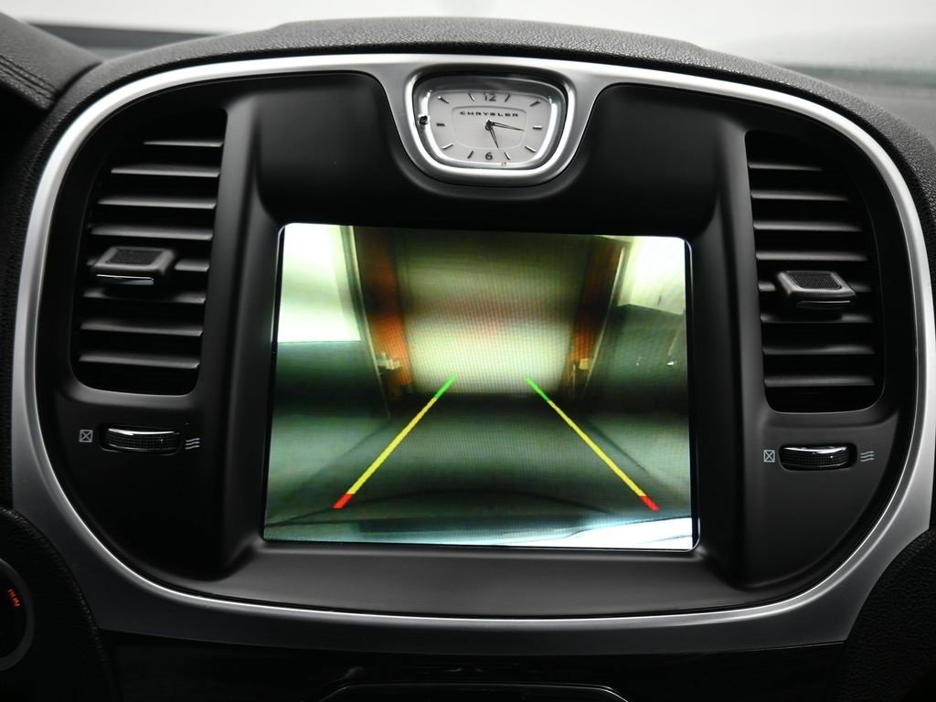 Used 2019 Chrysler 300 Touring w/ Sport Appearance Package image 19