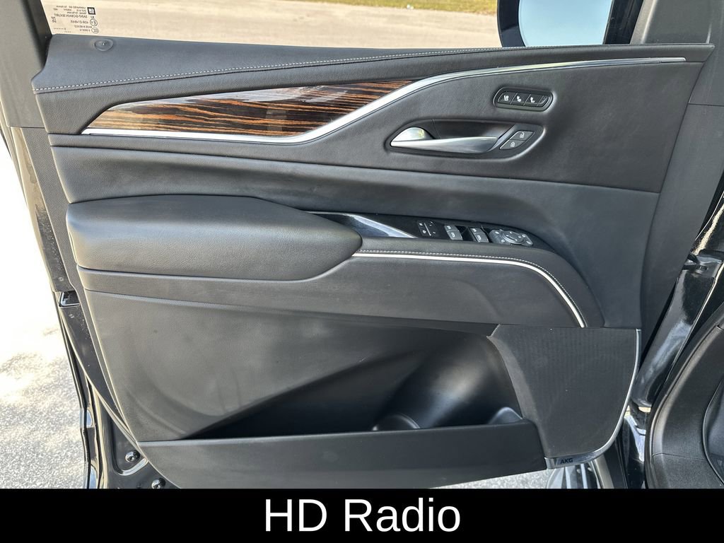 Used 2021 Cadillac Escalade Premium Luxury image 7
