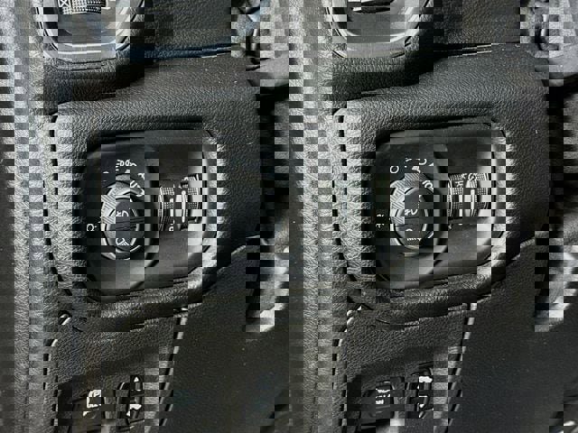 Used 2019 RAM 1500 Laramie image 12