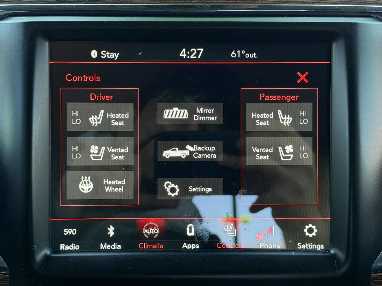 Used 2018 RAM 1500 Laramie AWD/4WD image 40