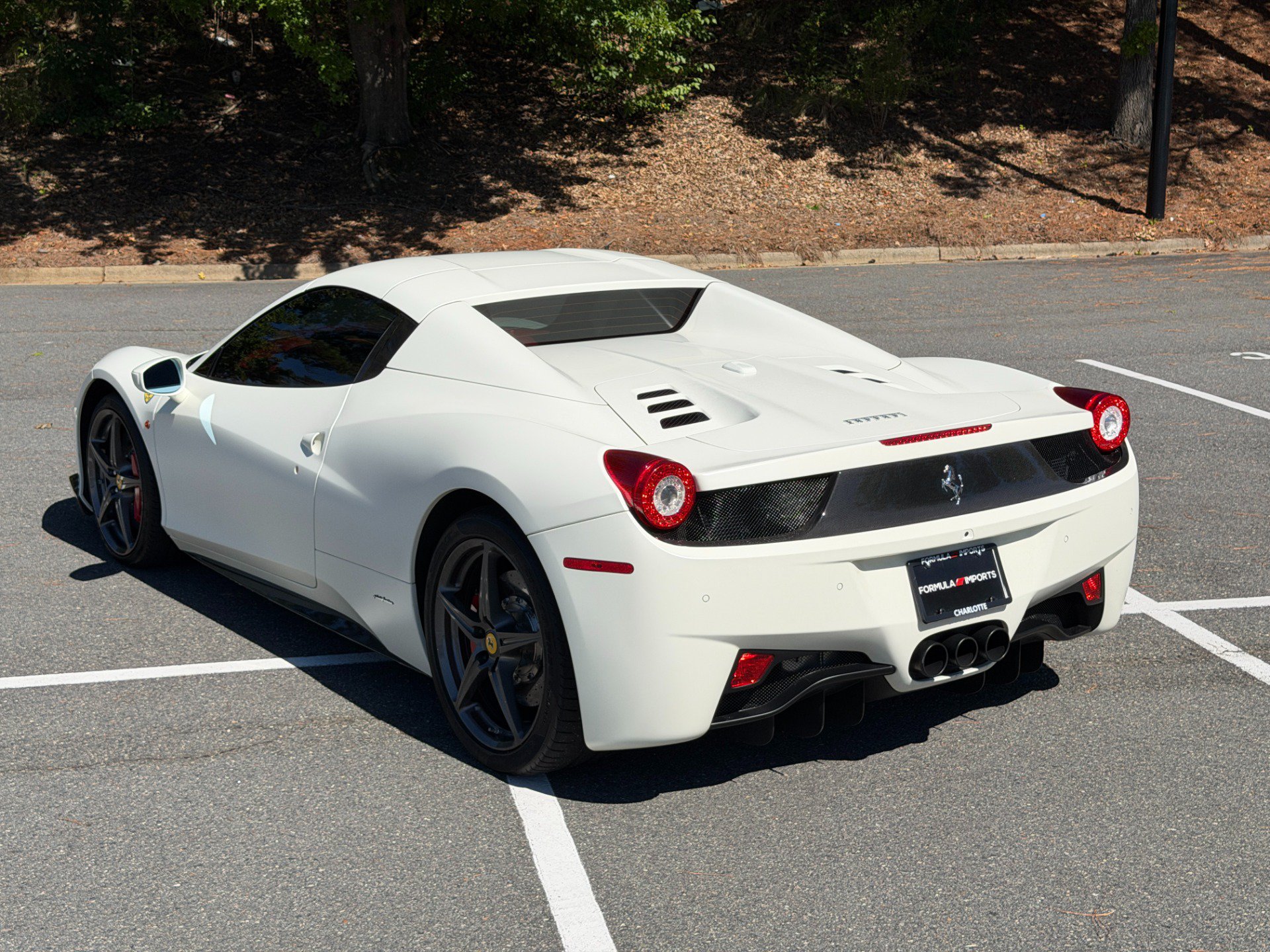 Used 2015 Ferrari 458 Spider RWD image 35