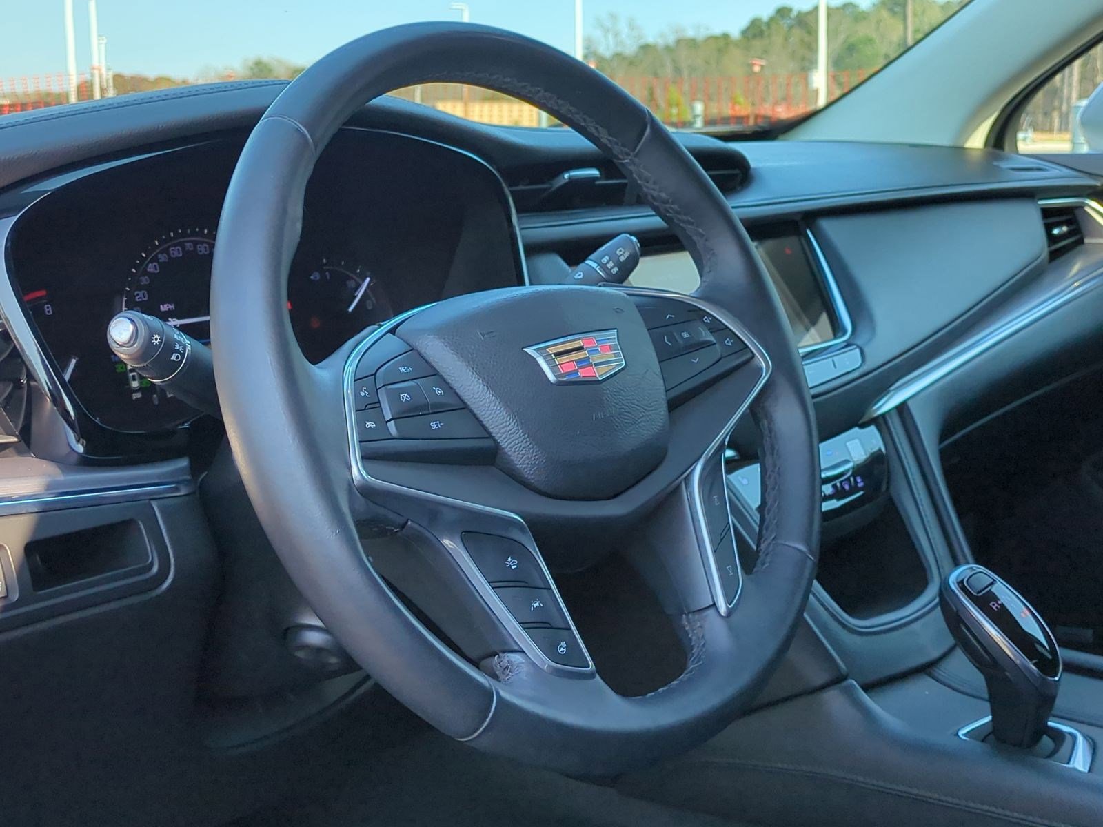 Used 2017 Cadillac XT5 Luxury w/ Driver Awareness Package FWD image 18