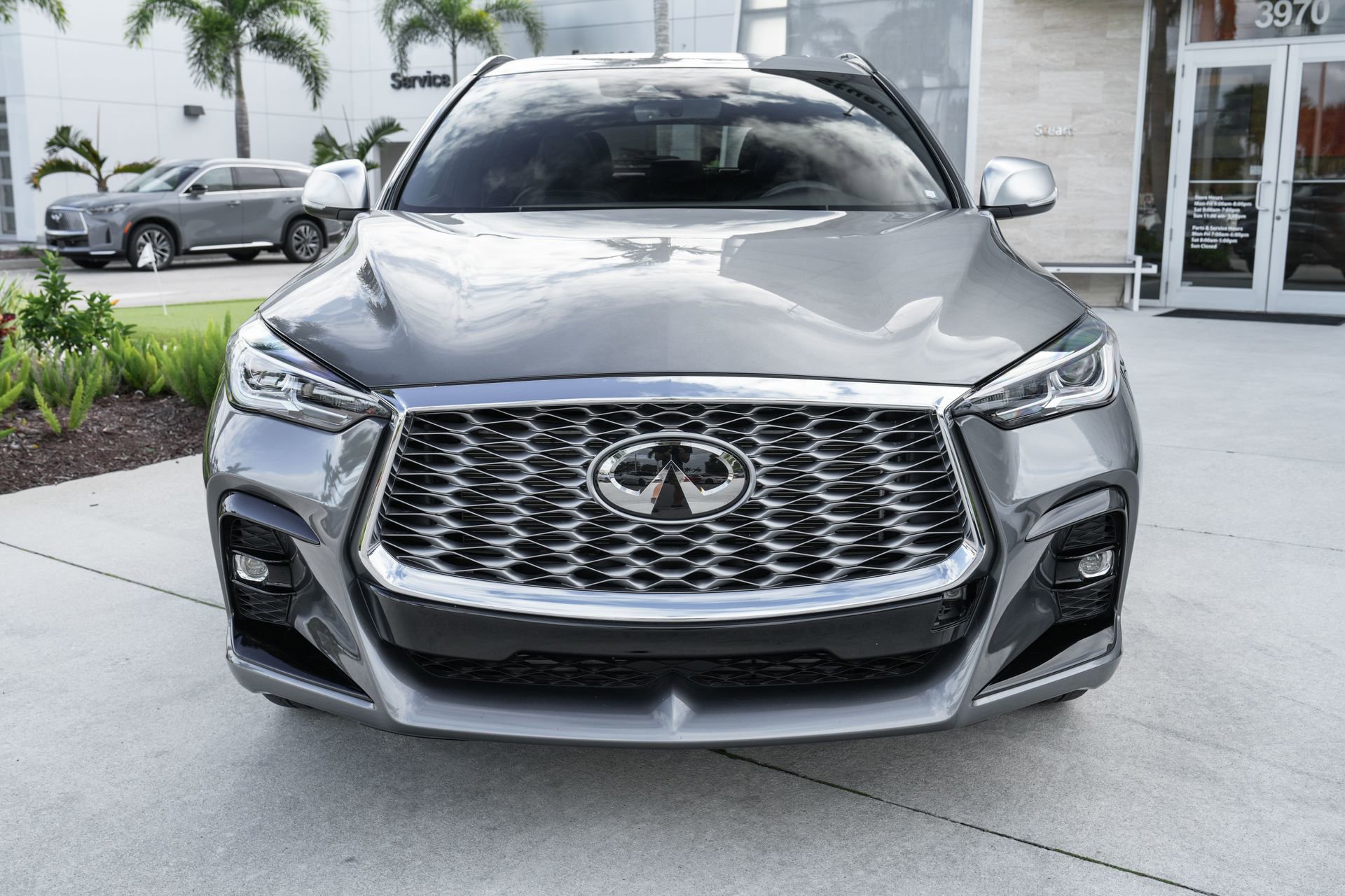 Used 2025 INFINITI QX55 Luxe w/ Accent Package image 3