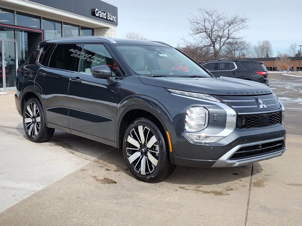New 2026 Mitsubishi Outlander SEL image 14