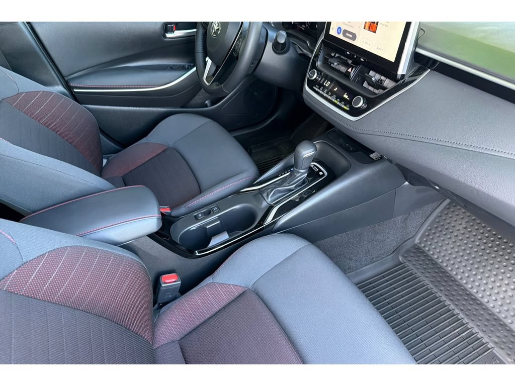 Certified 2025 Toyota Corolla SE w/ SE Premium Package FWD image 16