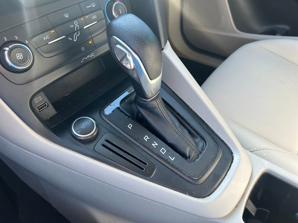 Used 2017 Ford Focus SE image 16
