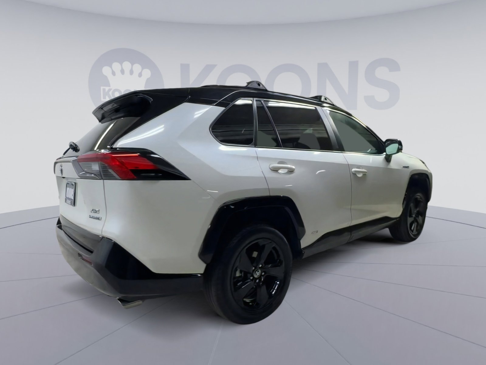 Used 2021 Toyota RAV4 XSE AWD/4WD image 11