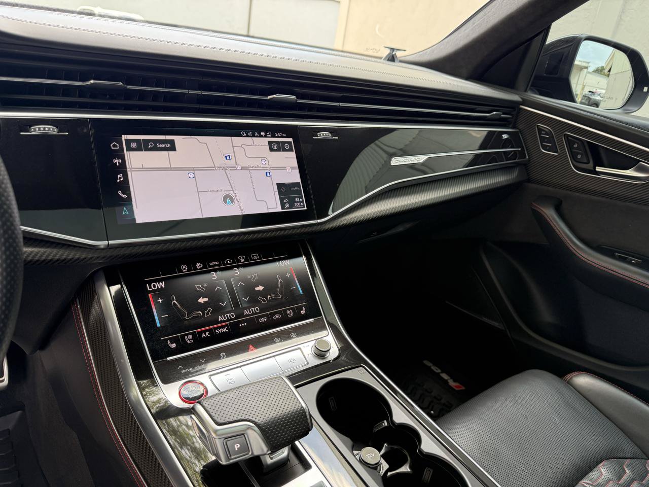 Used 2021 Audi RS Q8 w/ Carbon Optic Package AWD/4WD image 25