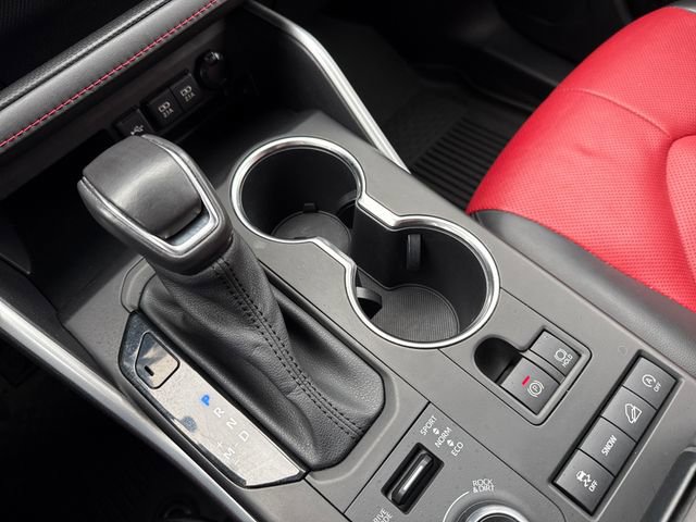 Used 2021 Toyota Highlander XSE image 32