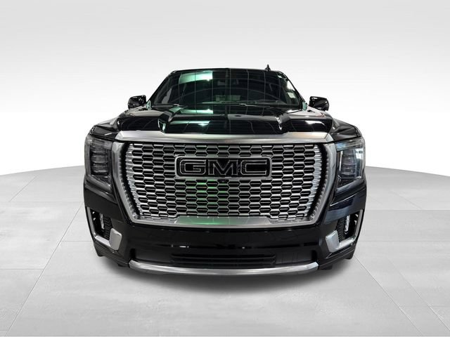 Used 2023 GMC Yukon XL Denali AWD/4WD image 2