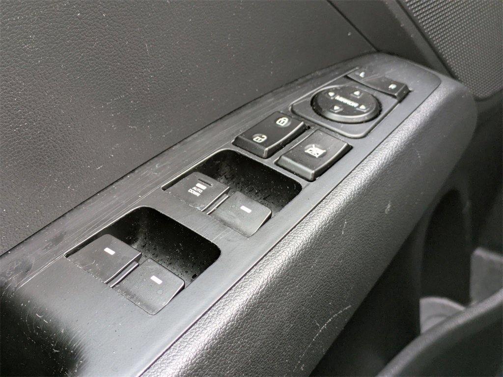 Used 2019 Hyundai Elantra SE w/ Cargo Package image 29