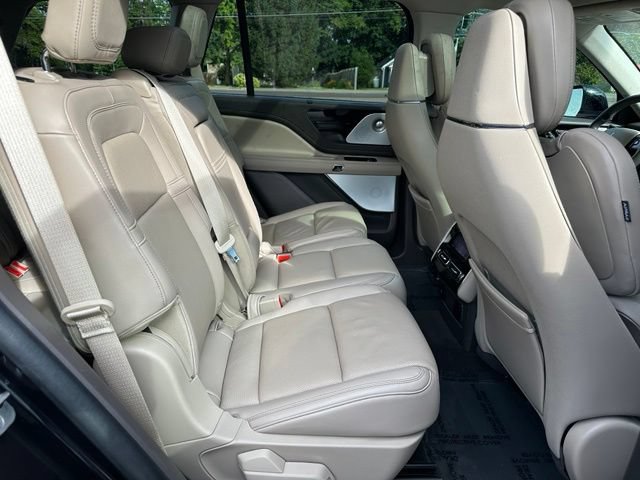 Used 2023 Lincoln Aviator Reserve w/ Equipment Group 201A AWD/4WD image 16