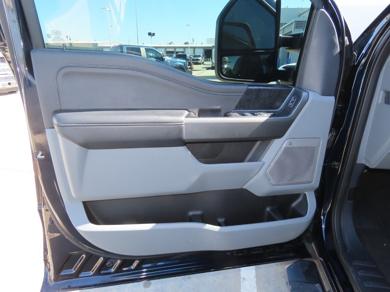 Used 2024 Ford F250 XLT w/ XLT Premium Package AWD/4WD image 22