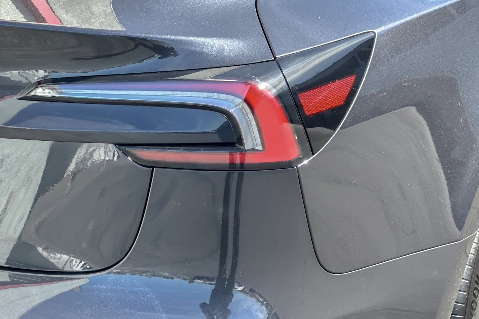 Used 2025 Tesla Model 3 Long Range image 25