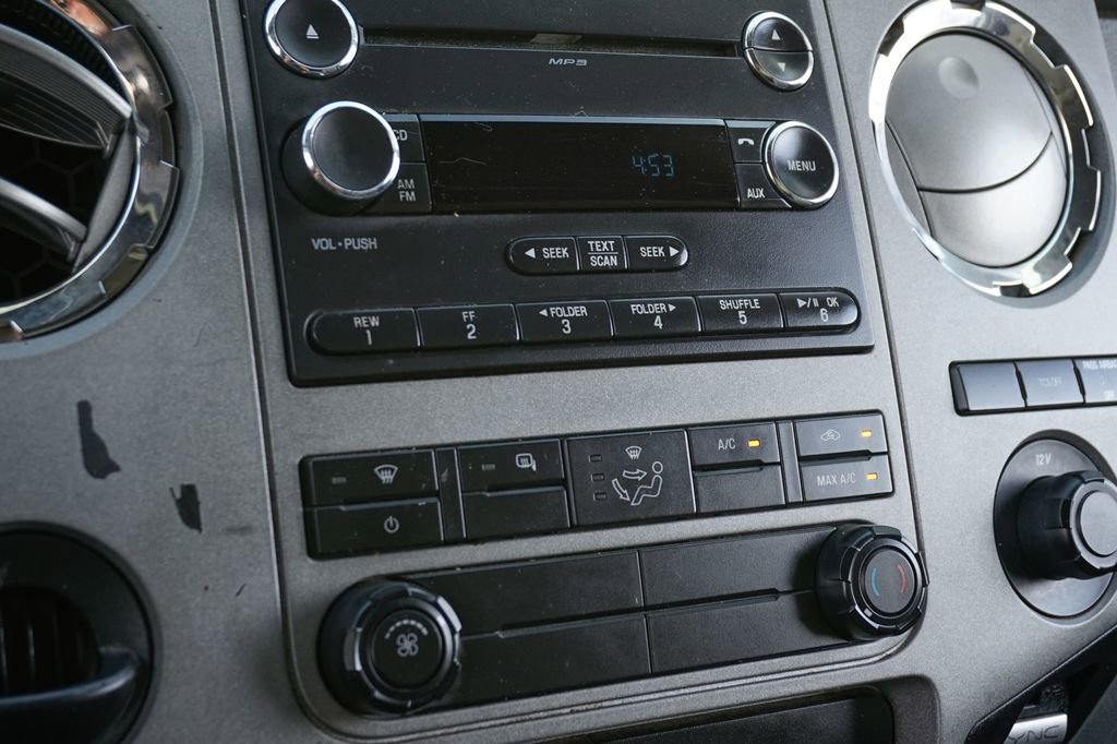 Used 2015 Ford F550 2WD Regular Cab Super Duty image 44