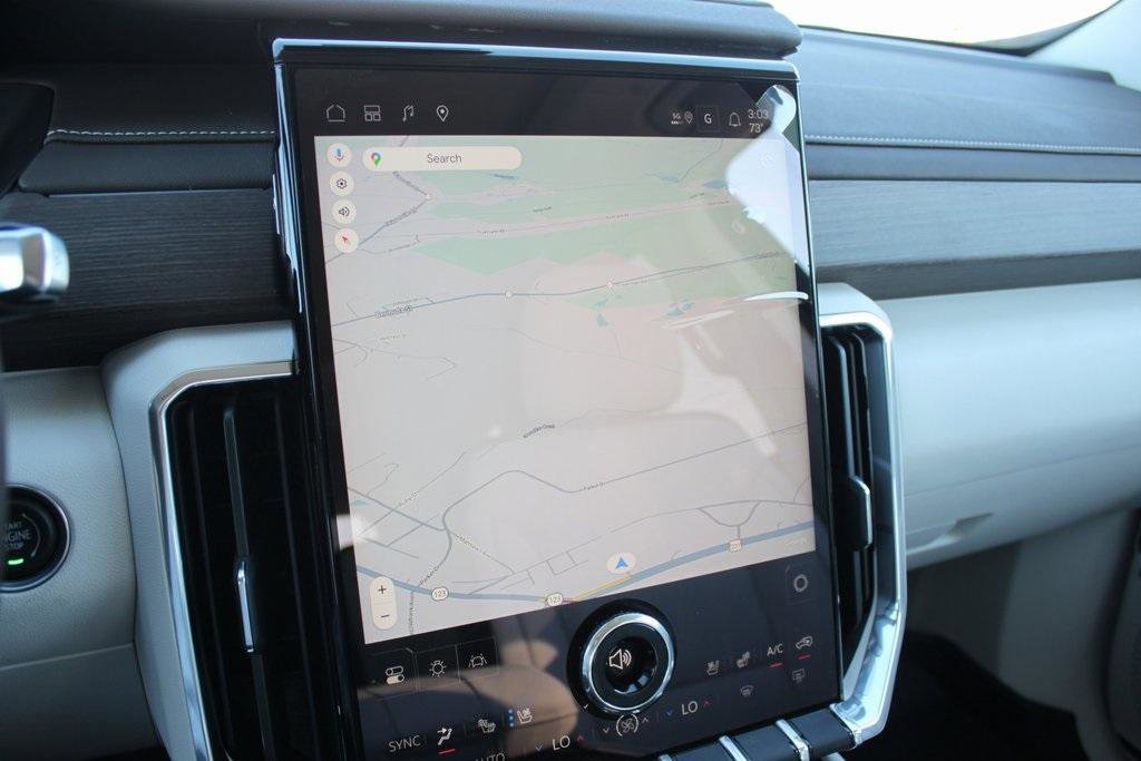 New 2026 GMC Acadia Denali w/ Super Cruise Package image 17