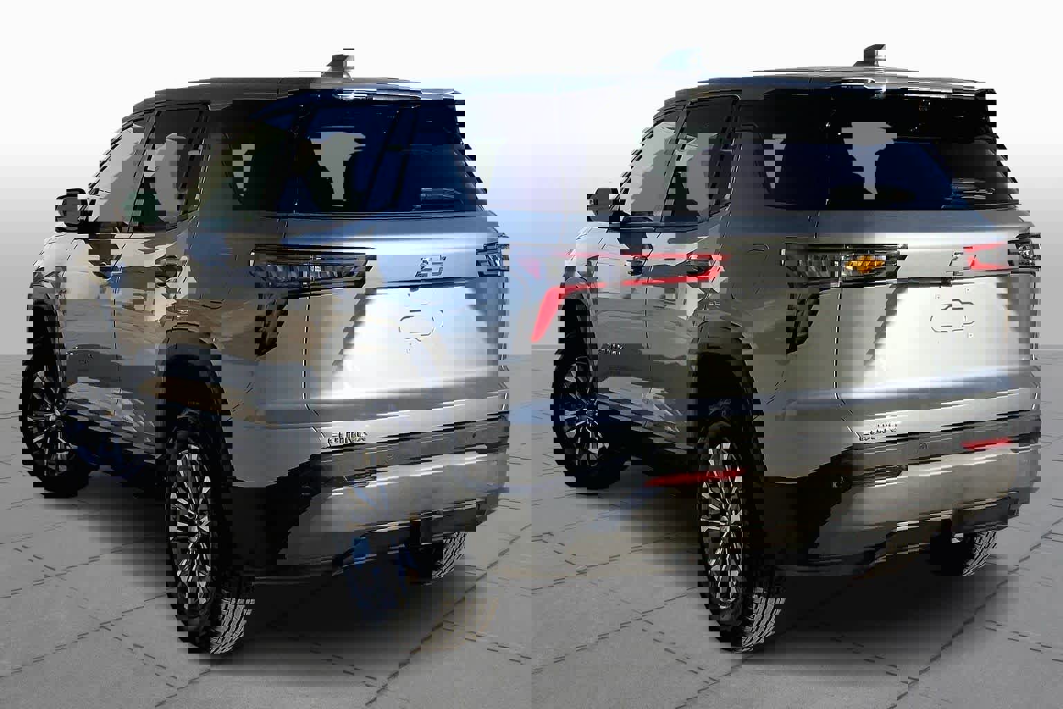 Certified 2025 Chevrolet Equinox LT w/ Safety and Technology Package image 10