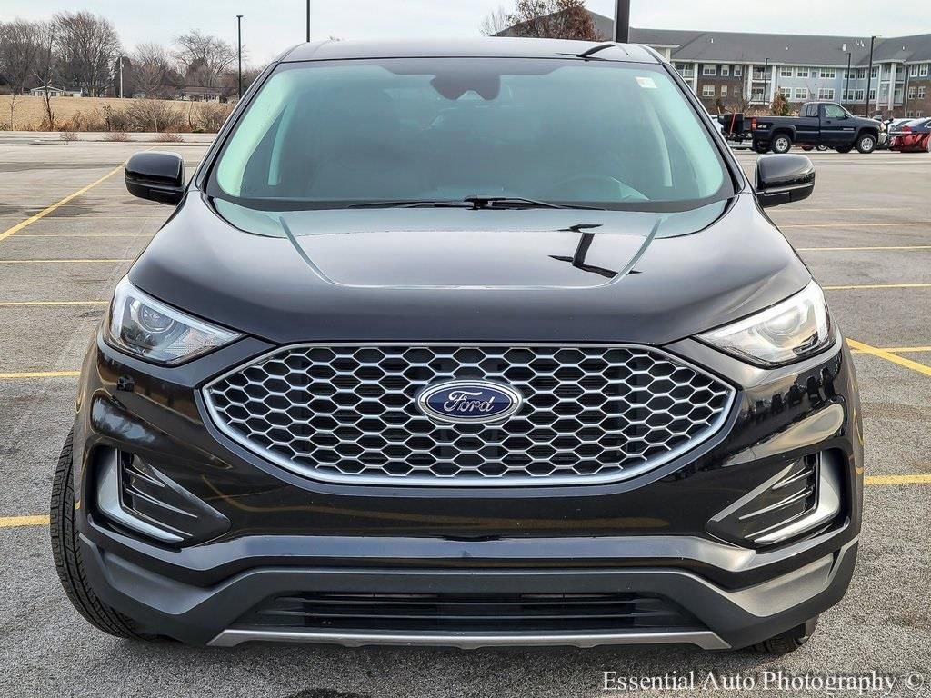 Used 2023 Ford Edge SEL video 4