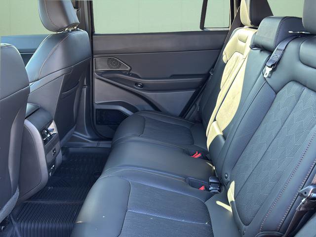 New 2026 Jeep Cherokee Overland w/ Trailer Tow Group image 21