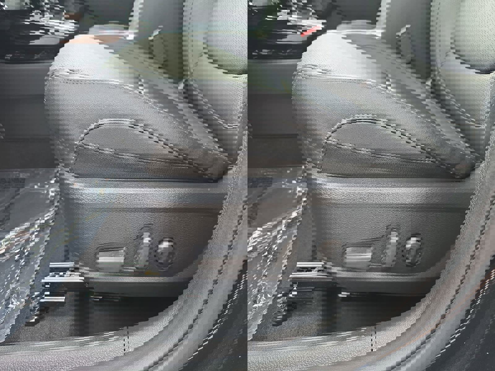 Used 2024 Kia Seltos SX w/ SX Sunroof Package image 30